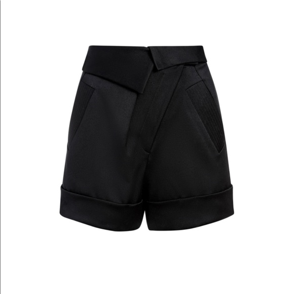 NWT Alice and Olivia CHAD ASYMMETRICAL SHORT - Picture 2 of 8